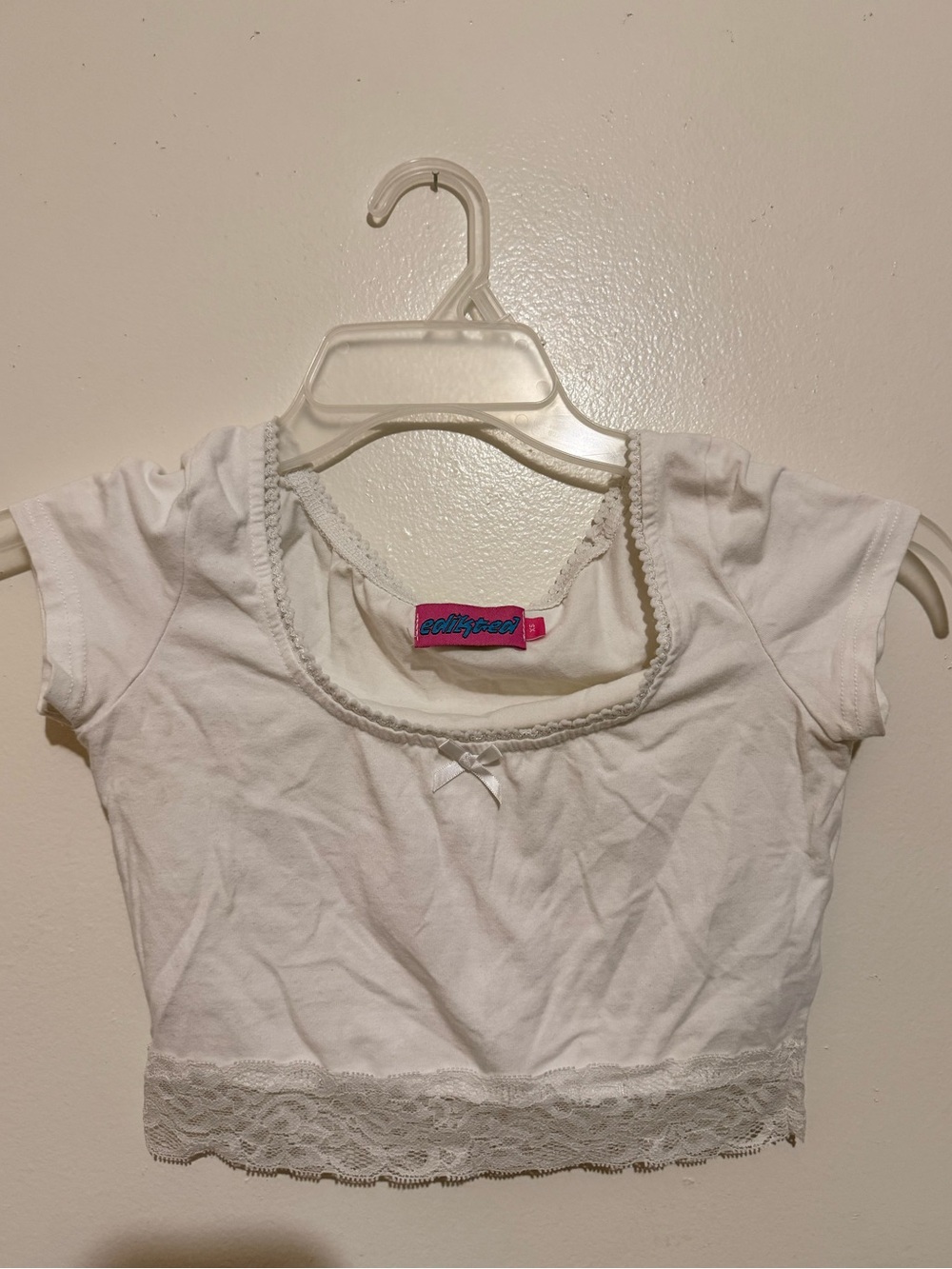 Edikted White Lace Trim Cropped Baby Tee XS